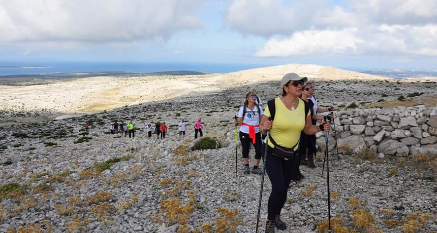 Pag: Nordijsko hodanje Mjesečevim otokom Pag: Nordijsko hodanje Mjesečevim otokom