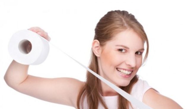Kako spriječiti infekciju mokraćnih puteva, žena, toalet papir, wc (Metro-portal.hr)