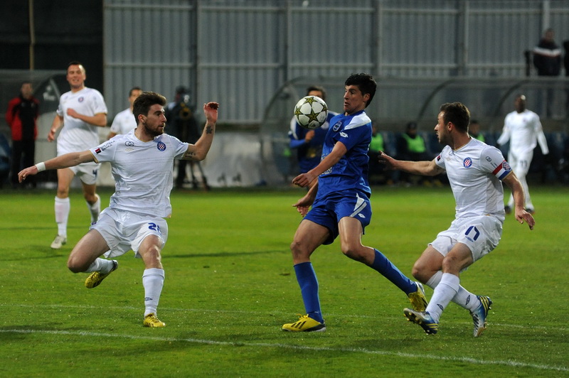 Zadar, 170313
Stadion Stanovi.
24. kolo MaxTV Prva Liga. NK Zadar – NK Hajduk.
Na fotografiji: detalj s utakmice; Stipe Perica (plavi).
Foto: Luka Gerlanc / CROPIX Zadar, 170313
Stadion Stanovi.
24. kolo MaxTV Prva Liga. NK Zadar – NK Hajduk.
Na fotografiji: detalj s utakmice; Stipe Perica (plavi).
Foto: Luka Gerlanc / CROPIX