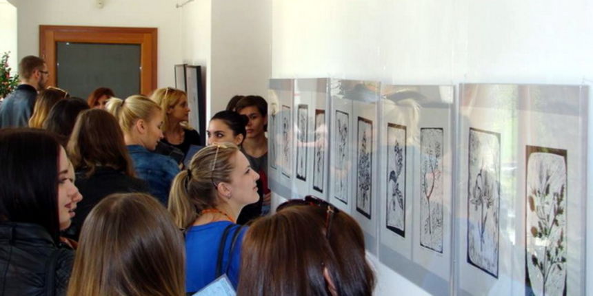 Izložba grafika “Tragom Vile Velebita” u JU “Park prirode Velebit” u povodu Dana planeta Zemlja i Festivala znanosti