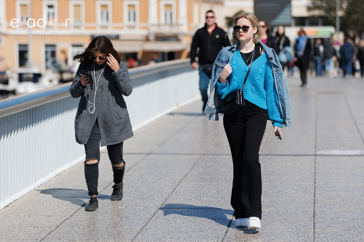 Đir po gradu, subotnja špica 19. ožujka 2022. Đir po gradu, subotnja špica 19. ožujka 2022.