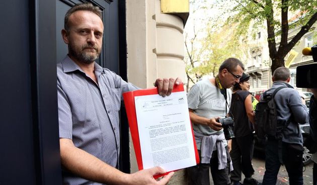 Predsjednik Nezavisnog cestarskog sindikata Mijat Stanic predao je Drzavnom odvjetnistvu RH kaznenu prijavu za udruzivanje u zlocinacku organizaciju protiv bivseg ministra prometa Bozidara Kalmete i najblizih suradnika. Photo: Davor Puklavec/PIXSELL