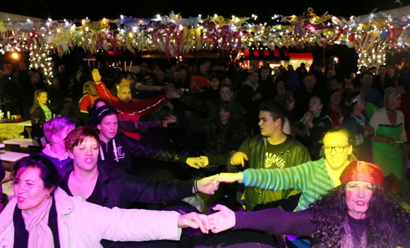 Virski karneval & maškare: Plesna maškarana fešta uz Jasmina Stavrosa