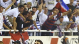 Split, 300910.
Stadion Poljud.
Nogometna utakmica drugog kola Europske lige,
Hajduk – Anderlecht.
Na slici: slavlje Hajdukovaca nakon sto je Ante Vukusic postigao pogodak.
Foto: Josko Ponos / CROPIX Split, 300910.
Stadion Poljud.
Nogometna utakmica drugog kola Europske lige,
Hajduk – Anderlecht.
Na slici: slavlje Hajdukovaca nakon sto je Ante Vukusic postigao pogodak.
Foto: Josko Ponos / CROPIX