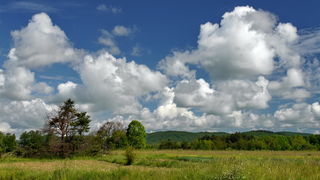 Zaigrani oblaci nad Likom