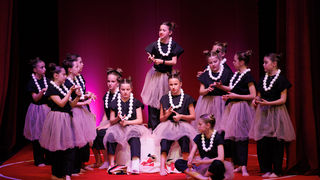 Igrajmo se: Zabranjeno mlađima od 15 strana A