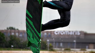 Kiteri guštali u refulima ninske bure Kiteri guštali u refulima ninske bure