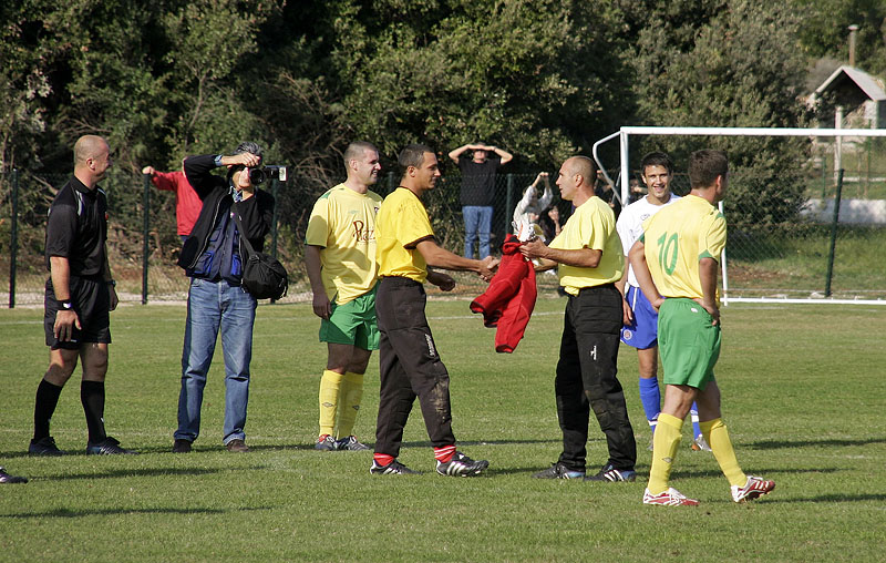 Hajduk – Zlatna Luka, Prijateljska utakmica povodom 75 godina osnivanja NK Zlatna luka
