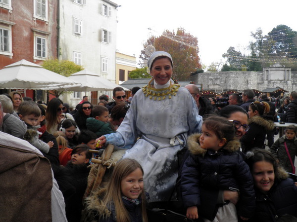 OLYMPUS DIGITAL CAMERA OLYMPUS DIGITAL CAMERA