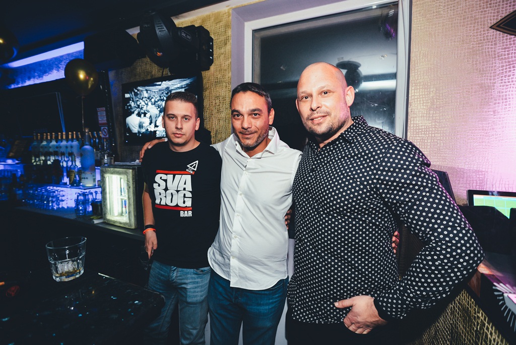 Votka party u Svarog Baru, Foto: Iva Perinčić Votka party u Svarog Baru, Foto: Iva Perinčić