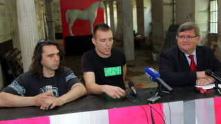 Rijeka 070610.
Danas je u prostoru bivse tvornice papira Harteri najavljen ovogodisnji   Hartera festival. Ova priredba se organizira po sesti put u  napustenim prostorima bivse tvornice. Festival traje od 11 do 13 lipnja , a nastupaju slijedece grupe: Kl