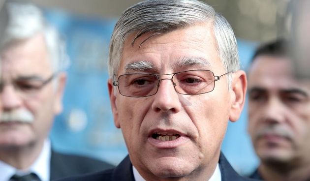 Zagreb – O demografskoj obnovi i pronatalitetnoj politici na konferenciji za novinare ispred Klaiceve bolnice govorio je nositelj liste 1. izborne jedinice Domoljubne koalicije, potpredsjednik Hrvatskog sabora akademik Zeljko Reiner s kolegama s liste. Ph