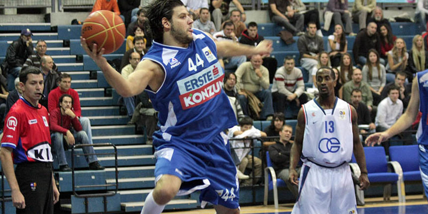 Dejan Ivanov, KK Cibona – KK Zadar 87-94 Dejan Ivanov, KK Cibona – KK Zadar 87-94