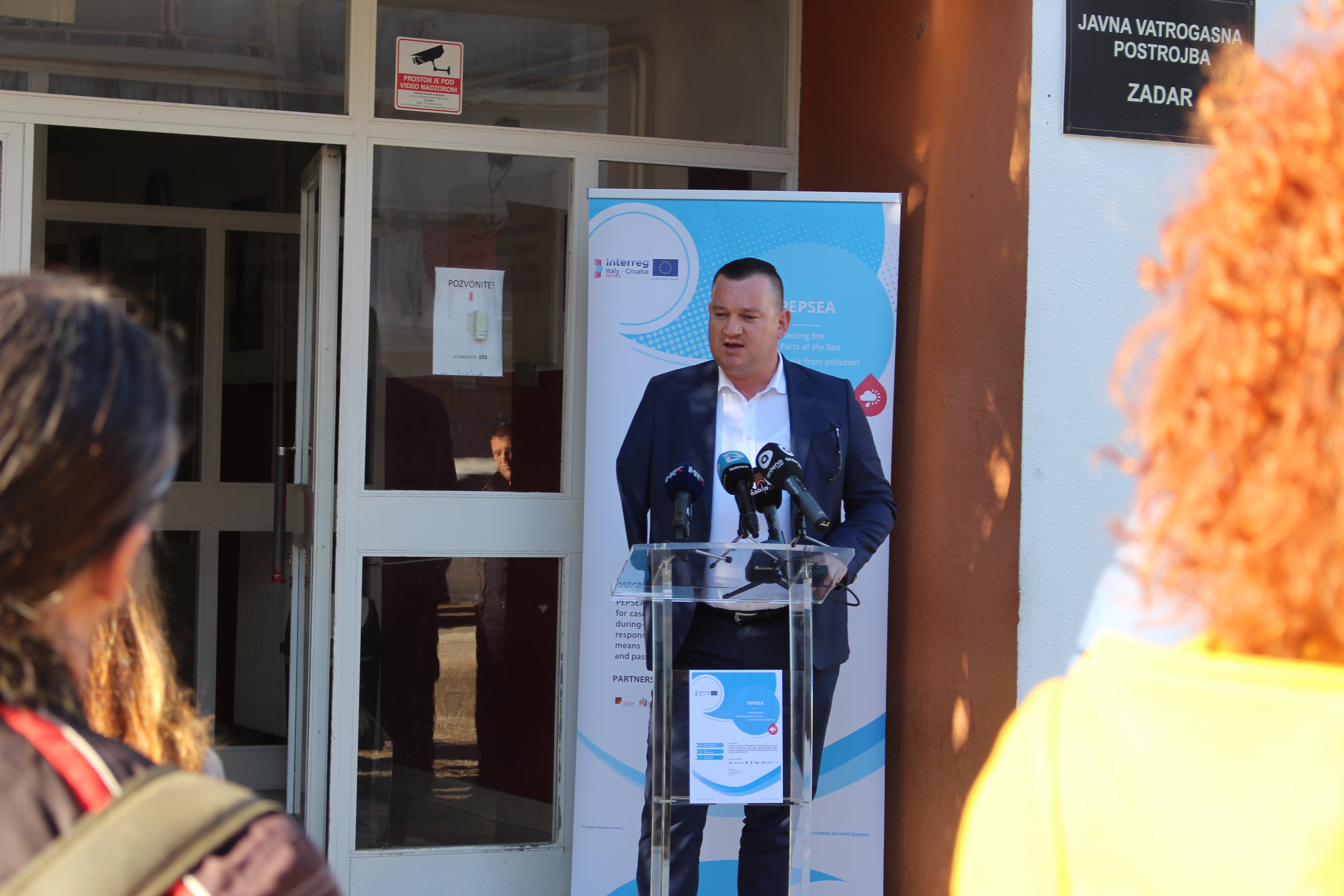 Vatrogasna zajednica Zadarske županije bogatija za opremu vrijednu preko 1,3 milijuna kuna Vatrogasna zajednica Zadarske županije bogatija za opremu vrijednu preko 1,3 milijuna kuna