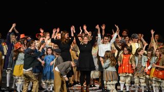 Kazališna udruga “Igrajmo se”: Predstava “Godišnja doba”