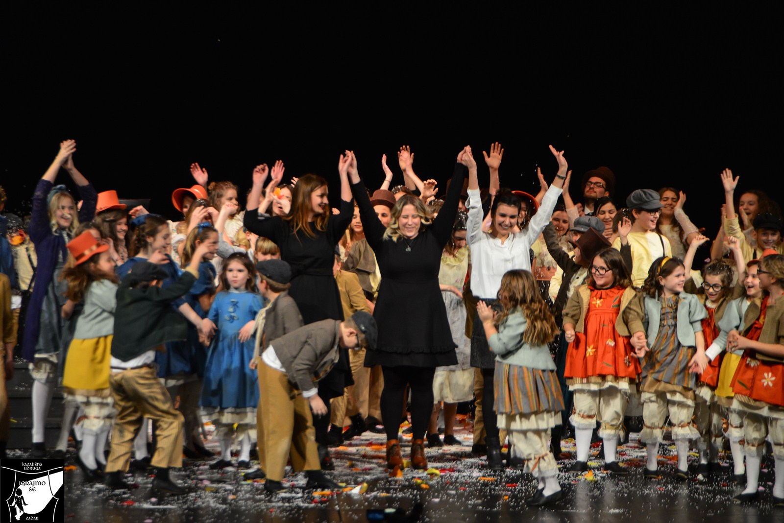 Kazališna udruga “Igrajmo se”: Predstava “Godišnja doba”