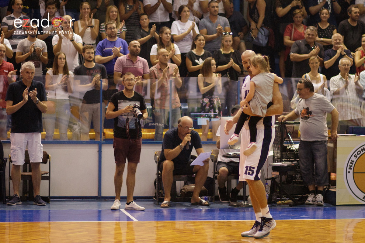 Humanitarna utakmica u Jazinama: KK Zadar – KK Diadora Humanitarna utakmica u Jazinama: KK Zadar – KK Diadora