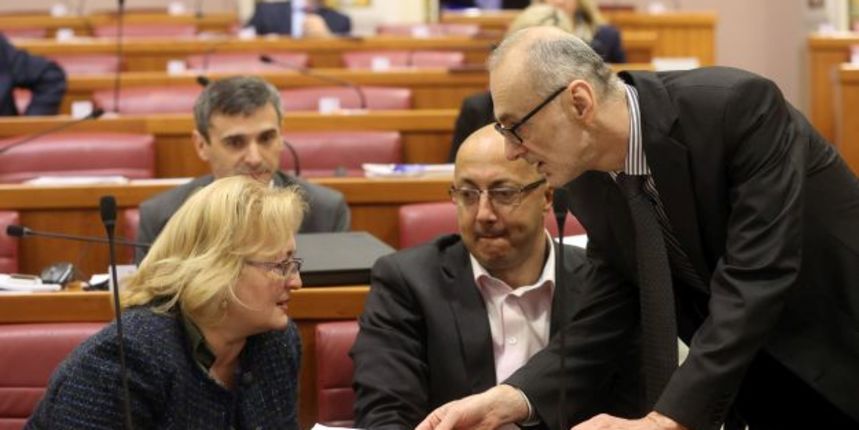 MOST u Saboru, foto: HINA MOST u Saboru, foto: HINA