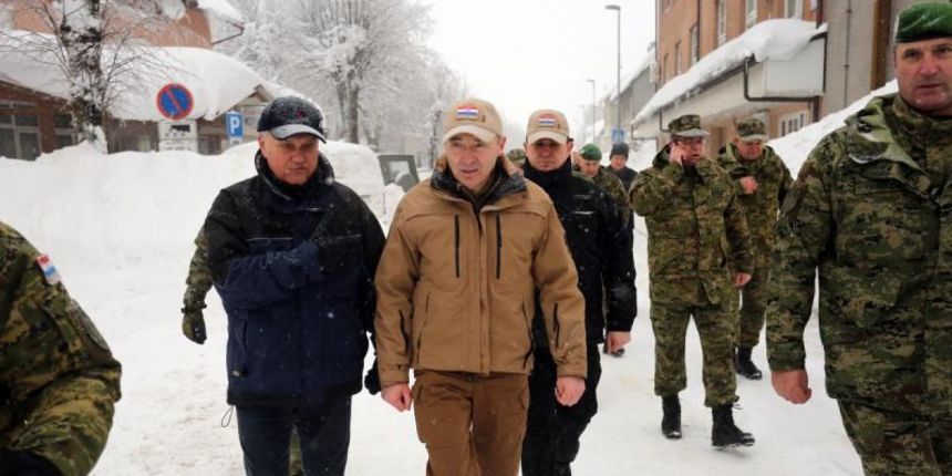 Damir Krstičević, Gračac