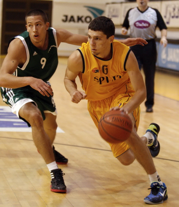 Split, 141011.
Dvorana Gripe.
Kosarkaska utakmica A-1 lige: Split – Borik
Na slici: Toni Katic.
Foto: Vojko Basic / CROPIX Split, 141011.
Dvorana Gripe.
Kosarkaska utakmica A-1 lige: Split – Borik
Na slici: Toni Katic.
Foto: Vojko Basic / CROPIX