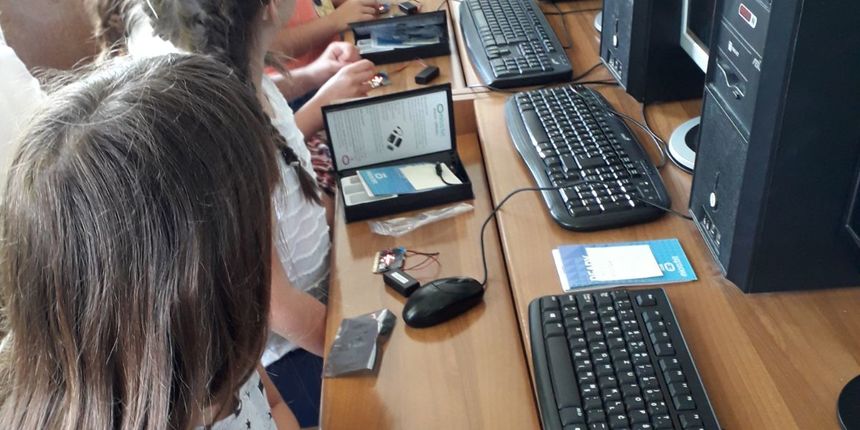 Micro:bit- STEM revoluucija u Bibliobusu Gradske knjižnice Zadar Micro:bit- STEM revoluucija u Bibliobusu Gradske knjižnice Zadar
