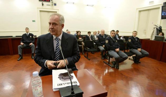 30.09.2013., Zagreb – Nastavak sudjenja Ivi Sanaderu u slucaju Fimi media na Zupanijskom sudu. Bivsi premijer zapoceo je isnositi svoju obranu. Photo: Marko Lukunic/PIXSELL Autor  Marko Lukunic/PIXSELL KLJUČNE RIJEČI  Ivo Sanader, Fimi media, Zupanijski