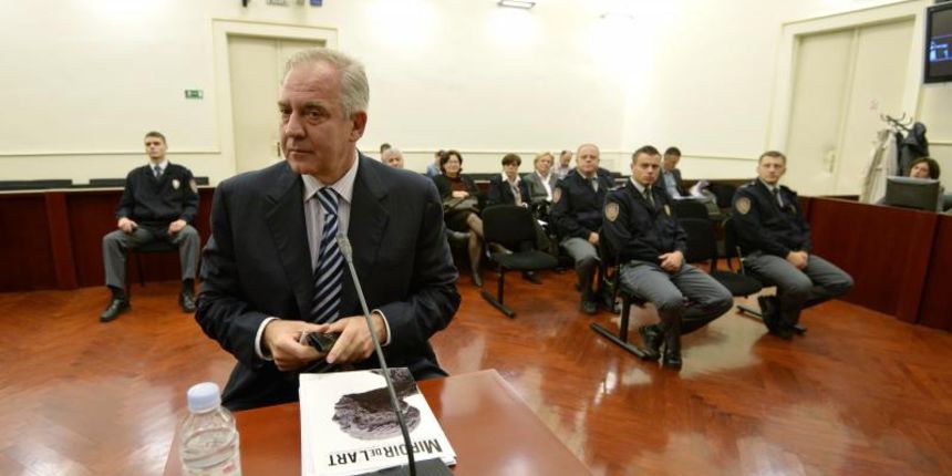 30.09.2013., Zagreb – Nastavak sudjenja Ivi Sanaderu u slucaju Fimi media na Zupanijskom sudu. Bivsi premijer zapoceo je isnositi svoju obranu. Photo: Marko Lukunic/PIXSELL Autor Marko Lukunic/PIXSELL KLJUČNE RIJEČI Ivo Sanader, Fimi media, Zupanijski 30.09.2013., Zagreb – Nastavak sudjenja Ivi Sanaderu u slucaju Fimi media na Zupanijskom sudu. Bivsi premijer zapoceo je isnositi svoju obranu. Photo: Marko Lukunic/PIXSELL Autor Marko Lukunic/PIXSELL KLJUČNE RIJEČI Ivo Sanader, Fimi media, Zupanijski