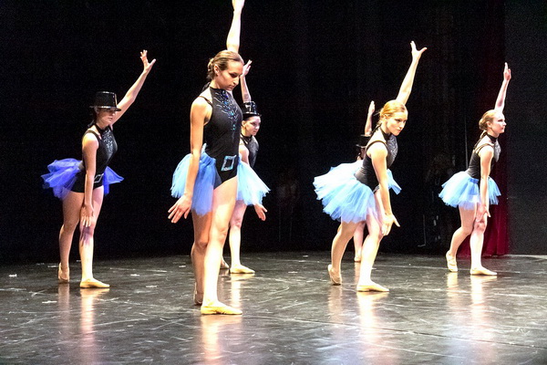 Baletna udruga Pirueta: Broadway, Foto: Mladen Radolović Mrlja Baletna udruga Pirueta: Broadway, Foto: Mladen Radolović Mrlja