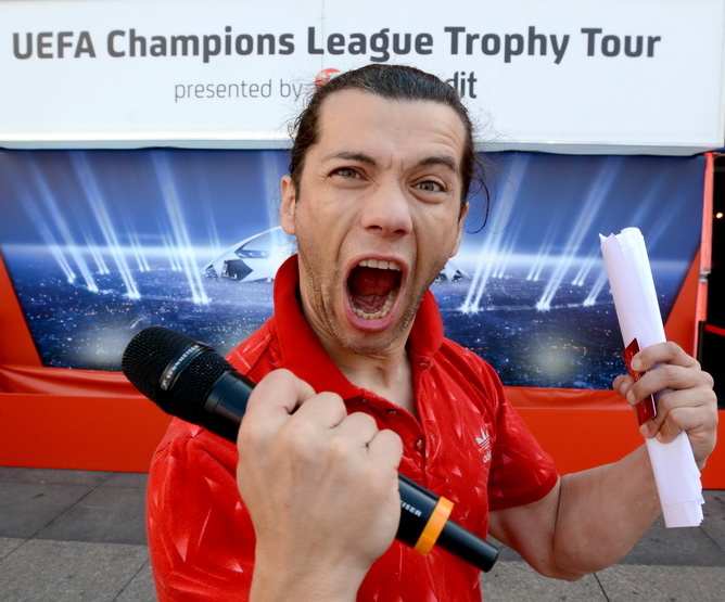 Tarik Filipović, Mila Horvat i Renata Sopek na predstavljanju trofeja Lige prvaka Tarik Filipović, Mila Horvat i Renata Sopek na predstavljanju trofeja Lige prvaka