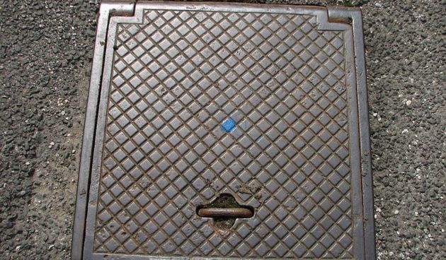 Kanalizacijski šaht, foto: lh4.ggpht.com