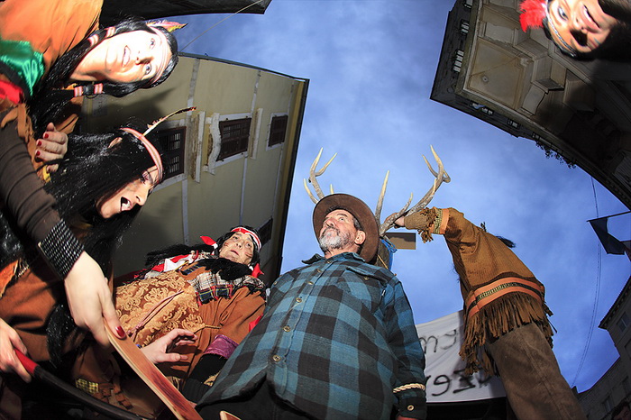 Karneval 2012: Pleme “Crna jama” iz rezervata Stanovi Karneval 2012: Pleme “Crna jama” iz rezervata Stanovi