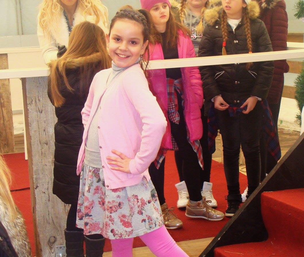 Modna revija: Zvjezdice “Libretići” nosile modele Zvjezdice