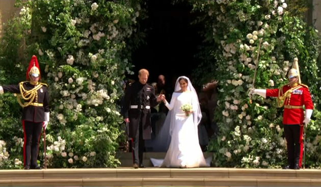 Prvi poljubac novopečenih mladenaca! (thumbnail)