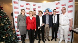 Luki Modriću u dječjoj bolnici u Klaićevoj uručena nagrada nogometaša godine, Photo: Petar Glebov/PIXSELL Luki Modriću u dječjoj bolnici u Klaićevoj uručena nagrada nogometaša godine, Photo: Petar Glebov/PIXSELL