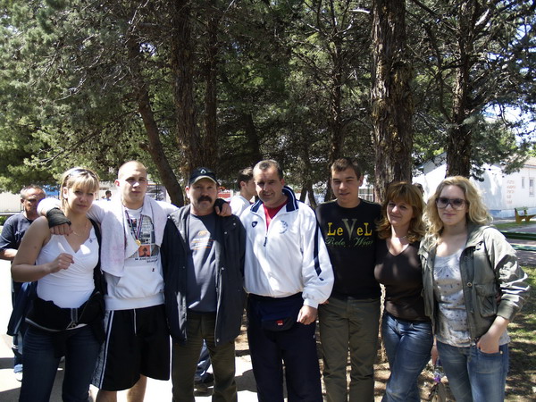 Obitelj Stojanov i trener Milosevic Obitelj Stojanov i trener Milosevic