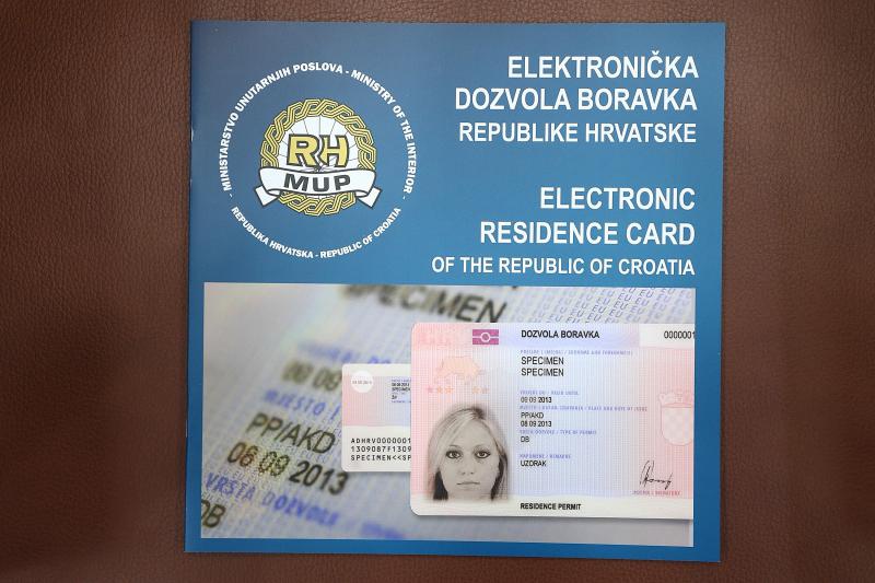 U Ravnateljstvu policije predstavljeni su prijedlozi novih registracijskih tablica za vozila. Ujedno je predstavljeno i vozilo mobilnog ureda za upravne poslove. Photo: Davor Puklavec/PIXSELL U Ravnateljstvu policije predstavljeni su prijedlozi novih registracijskih tablica za vozila. Ujedno je predstavljeno i vozilo mobilnog ureda za upravne poslove. Photo: Davor Puklavec/PIXSELL