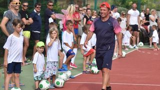 Nogometna zvijezda Lothar Matthaus na Punta Skali učio djecu nogometu