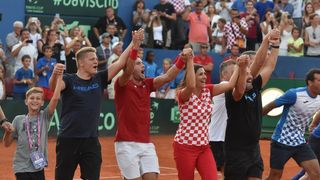 Slavlje hrvatskih tenisača nakon pobjede nad SAD-om Slavlje hrvatskih tenisača nakon pobjede nad SAD-om