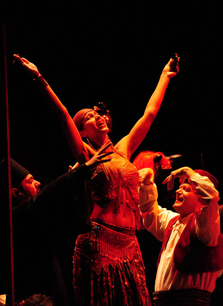 Zadar, 11.04.2013. snimio: Nenad Marčev
dramska pretplata
GRADSKO KAZALIŠTE MLADIH SPLIT
Redatelj: Ivan Leo Lemo
Krčma, alkar, duga
po motivima pripovjedaka Dinka Šimunovića
igraju: Ana Gruica, Belmondo Miliša, Slavko Sobin,
Ivo Perkušić, Zadar, 11.04.2013. snimio: Nenad Marčev
dramska pretplata
GRADSKO KAZALIŠTE MLADIH SPLIT
Redatelj: Ivan Leo Lemo
Krčma, alkar, duga
po motivima pripovjedaka Dinka Šimunovića
igraju: Ana Gruica, Belmondo Miliša, Slavko Sobin,
Ivo Perkušić,