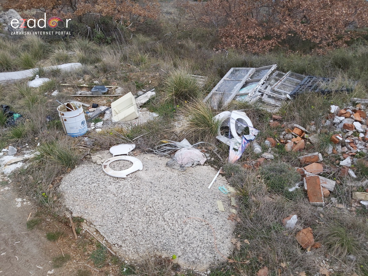 Područje izvorišta Golubinka prepuno otpada