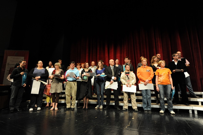 Zadar, 190512.
U Zadru se u protekla tri dana odrzavalo natjecanje zborova. Veceras se u HNK Zadar odrzala dodjela nagrada zlatni, srebrni i broncani Cikin krizic, te diplome, nakon cega je slijedilo kratko natjecanje za Grand prix (nagrada Grada Zadra u