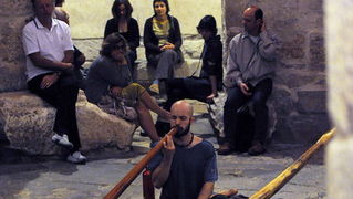 Zadar, 300510.
Veceras je u u crkvi Sv. Donata u sklopu projekta “Dolazak u bastinu” gostovao Dubravko Lapaine svirac didgeridooa, najstarijeg puhaceg instrumenta porijeklom iz Australije.
Foto: Andrija Lucic / Cropix Zadar, 300510.
Veceras je u u crkvi Sv. Donata u sklopu projekta “Dolazak u bastinu” gostovao Dubravko Lapaine svirac didgeridooa, najstarijeg puhaceg instrumenta porijeklom iz Australije.
Foto: Andrija Lucic / Cropix