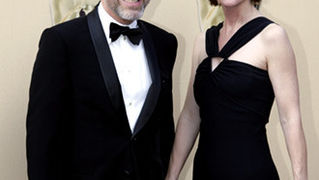 82. Red Carpet Oscara (oscar.go.com)