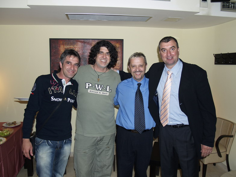 Image 1199587 (auto) Image 1199587 (auto)