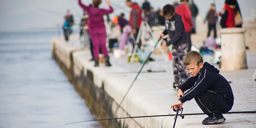 Kup sv. Krševana – Natjecanje u ribolovu s rive (foto:Saša Čuka)