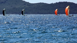 Jedrenje: SP klase 49er – drugi dan 8. svibnnja 2012, Foto: Leonard Kvarantan Jedrenje: SP klase 49er – drugi dan 8. svibnnja 2012, Foto: Leonard Kvarantan