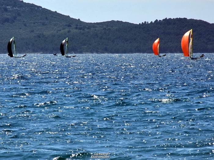 Jedrenje: SP klase 49er – drugi dan 8. svibnnja 2012, Foto: Leonard Kvarantan Jedrenje: SP klase 49er – drugi dan 8. svibnnja 2012, Foto: Leonard Kvarantan
