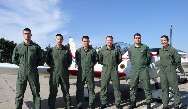 U Zemuniku završila letačka obuka na avionu ZLIN-242 L