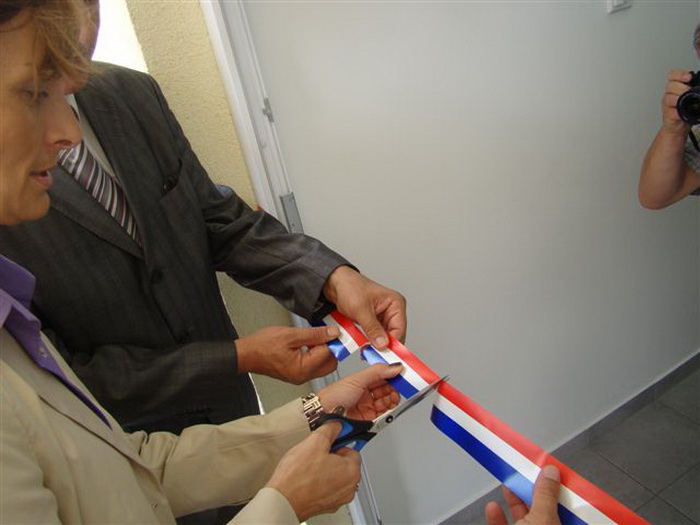 Svecano otvorenje obnovljenih podrucnih skola u Rastevicu i Bukovicu Svecano otvorenje obnovljenih podrucnih skola u Rastevicu i Bukovicu