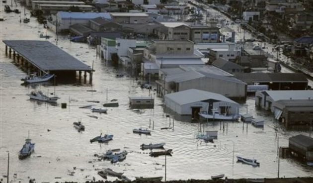 Tsunami nakon potresa u Japanu, Foto: AP Photo